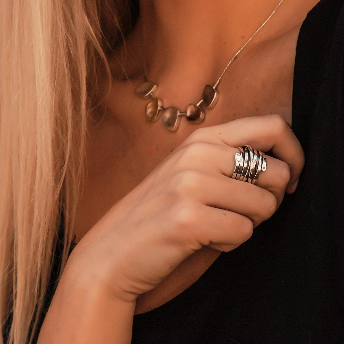 Bliss – Anello vintage a fascia larga argentato