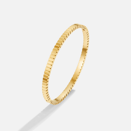 Tara – Bracciale rigido dorato