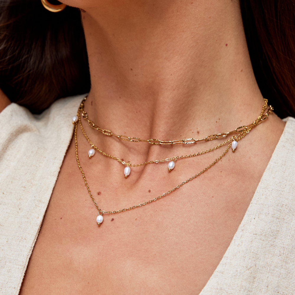 Kay – Collana a strati con perle a goccia