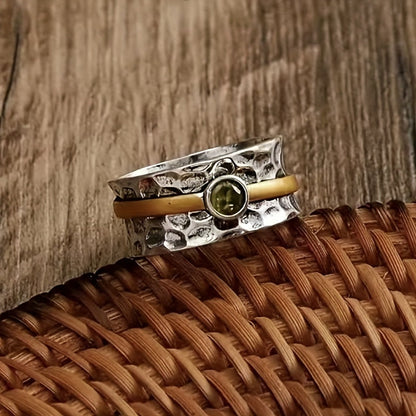 Yla - Elegante anello con pietra verde