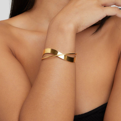 Eve – Bracciale dorato esclusivo