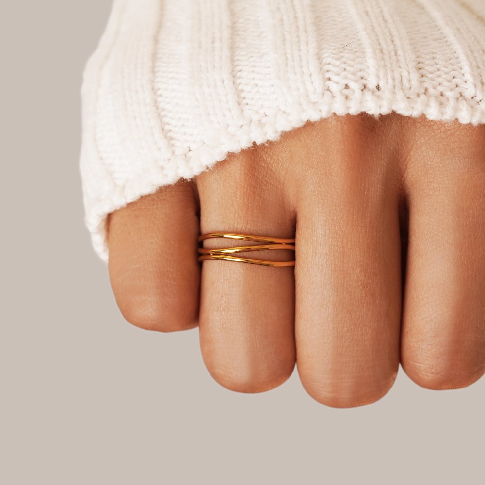 Infinity Loop – Anello Dorato