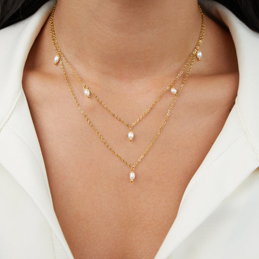 Kay – Collana a strati con perle a goccia