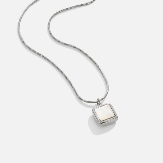 Collana Riva con pendente in pietra di luna
