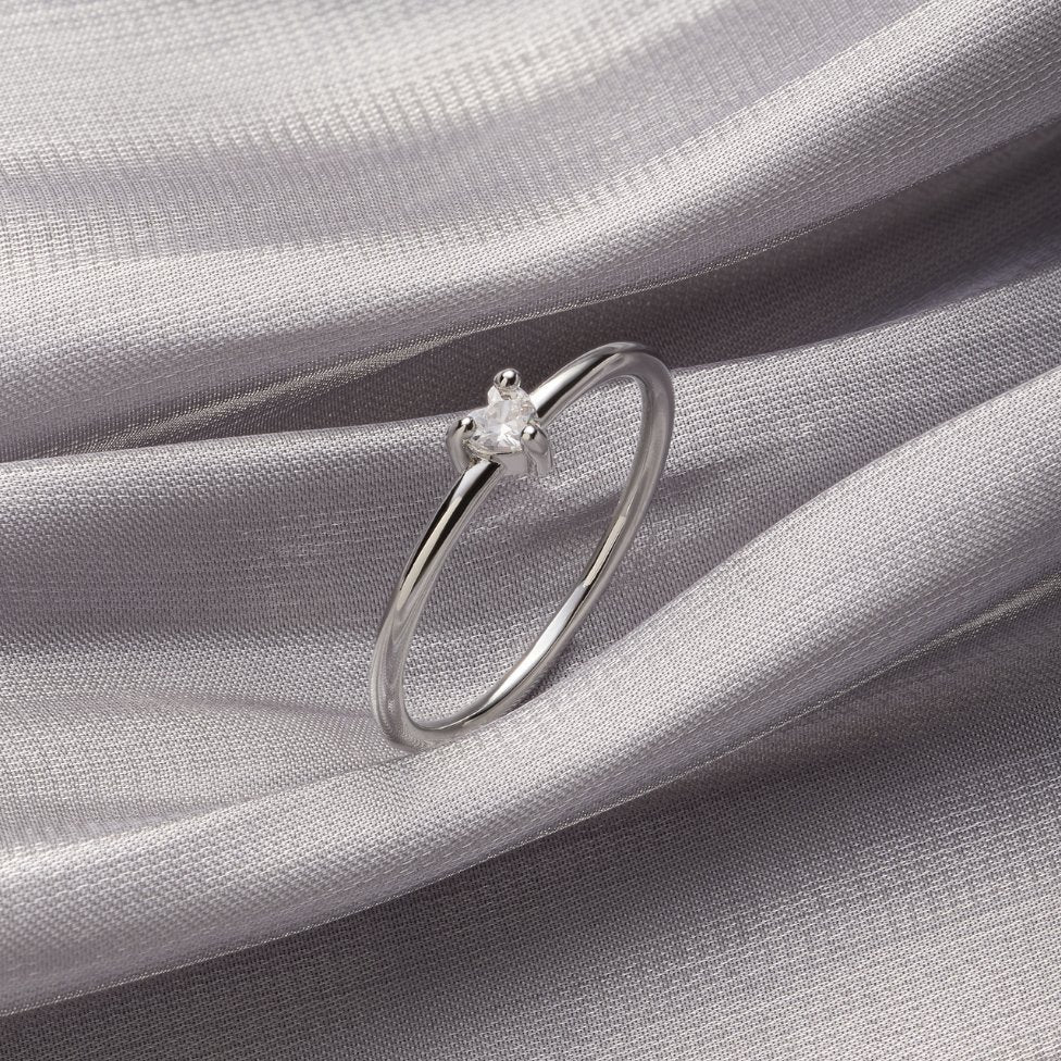 'Piccolo Amore' Anello a cuore con cristallo