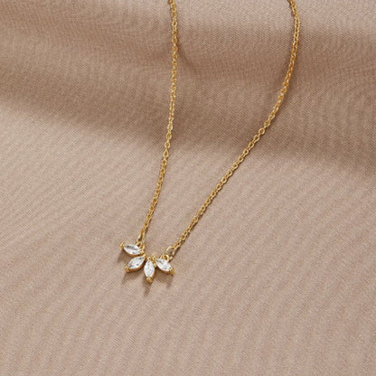 Omelia - Collana con foglia brillante